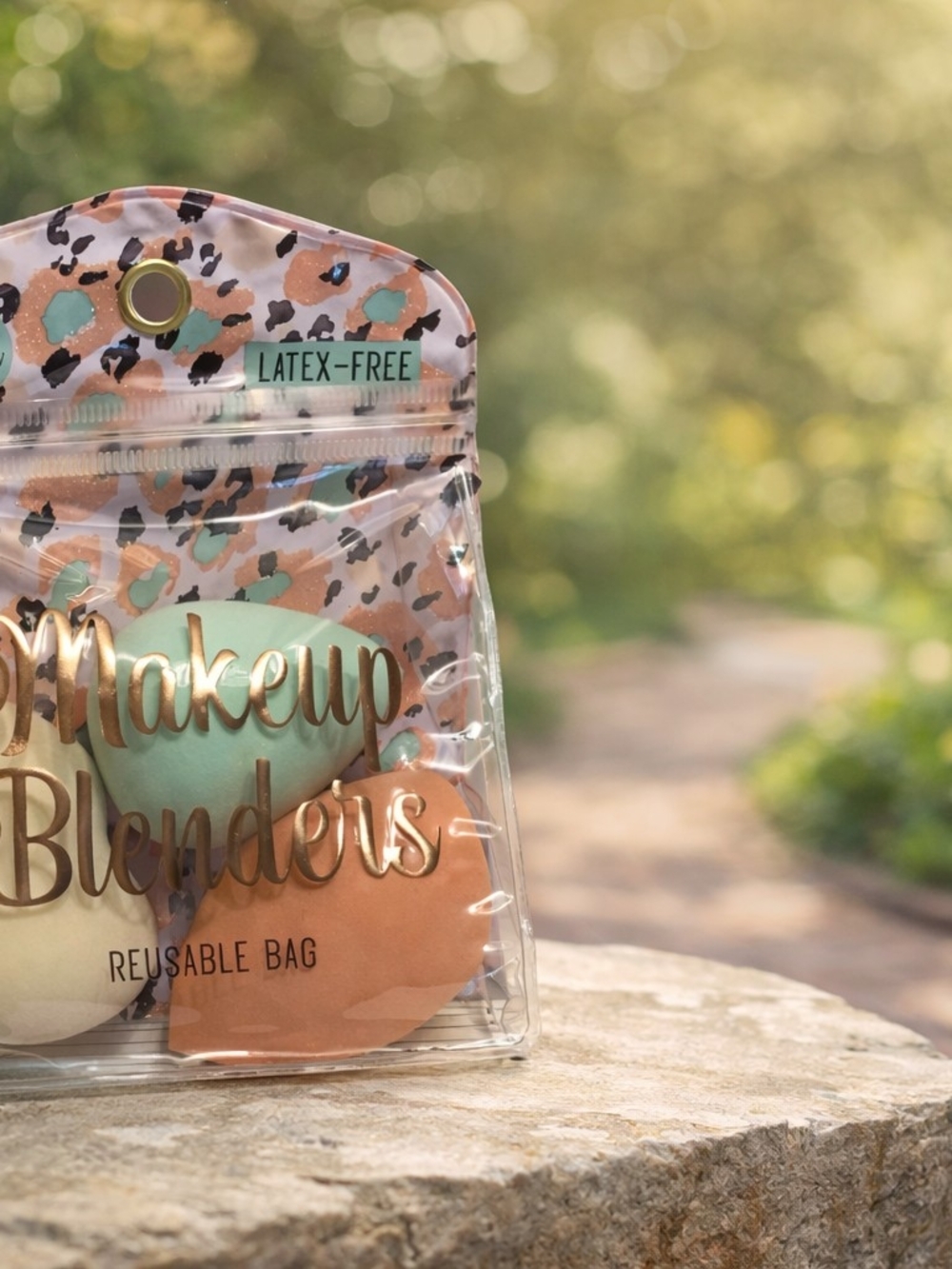 Makeup Blenders Reusable Bag with Colorful Sponges
